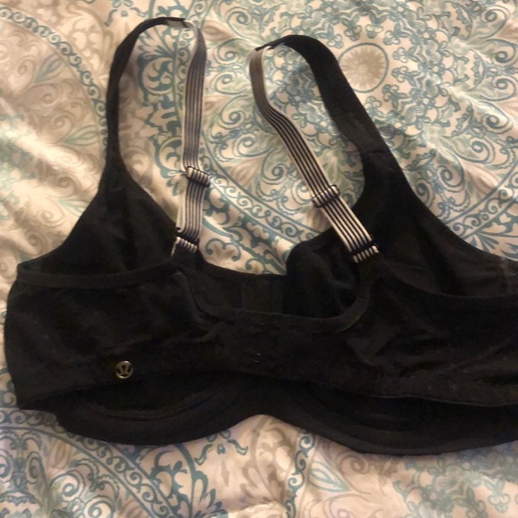 Lululemon Sports Bra - Picture 2 of 3